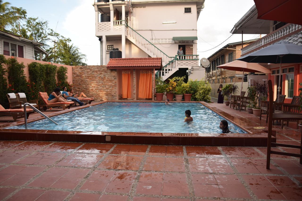 Windjammer International Cuisine & Comfort Inn Georgetown Buitenkant foto