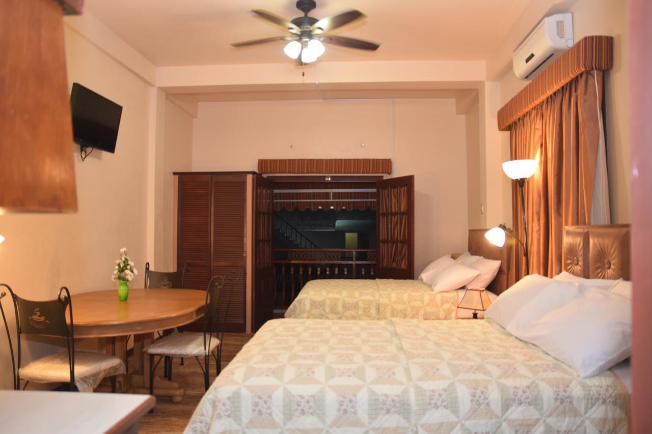 Windjammer International Cuisine & Comfort Inn Georgetown Buitenkant foto
