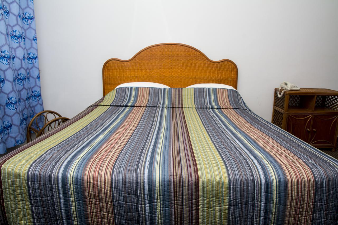Windjammer International Cuisine & Comfort Inn Georgetown Buitenkant foto