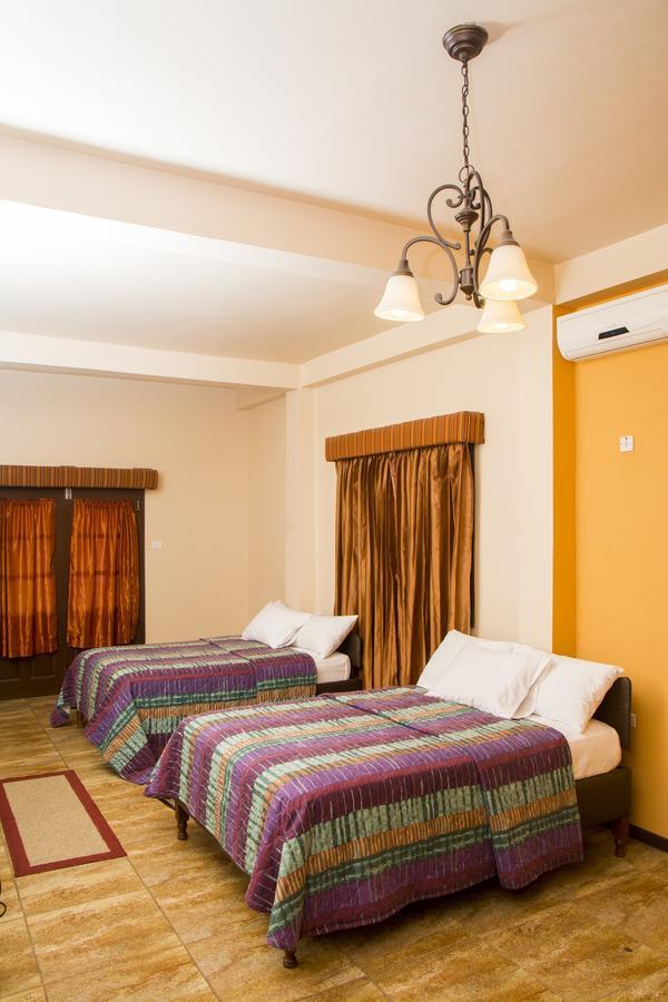 Windjammer International Cuisine & Comfort Inn Georgetown Buitenkant foto